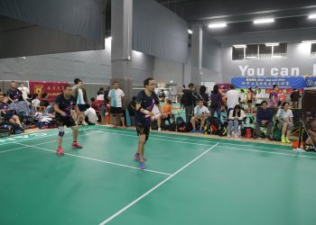 北京邮电大学参加2024高校杯羽毛球大赛