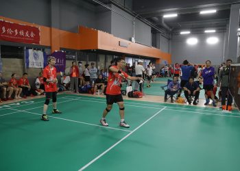 华中科技大学一队2024高校杯羽毛球大赛名列16强