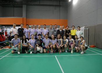 同济上财北二外联队参加“2024高校杯”羽毛球赛