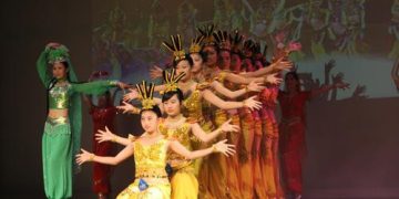 韵舞蹈团“2007夏夜舞动民族风”