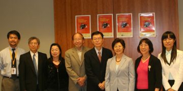 中国明星艺术团赴多演出新闻发布会