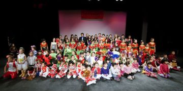 蔓玲舞蹈艺术学校成功举办龙年新春演出