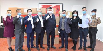 华联总会从中国采购支援加拿大抗疫