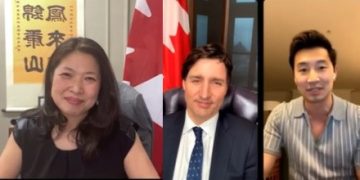 总理与伍凤仪、刘思慕开启亚裔传统月