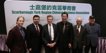 多伦多市长庄德利与华商团体和媒体见面