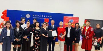 多伦多话剧团风趣幽默的喜剧小品专场与观众见面