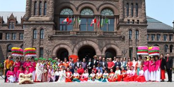 华联总会在安省议会广场举办庆祝亚裔文化月活动