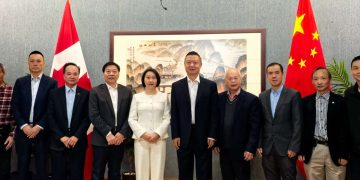 多伦多华人团体联合总会新一届常委拜会总领馆